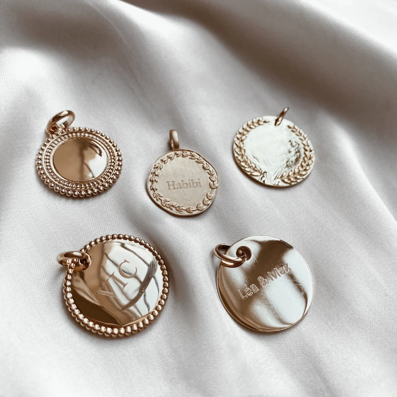 Médaillon GUY 5 Médaillon GUY – Image 3