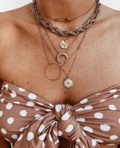 Collier CLÉMENTINE 7 Collier CLÉMENTINE -CHICHI CASTELNANGO Boutique 78F8EEEF 8746 4C02 97B0 391817733E9F 215D267F F3DD 428B BF51 DC2D840ECC16