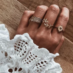 Bague VIVIANNE -CHICHI CASTELNANGO Boutique BAGUE DOREE VIVIANNE 5