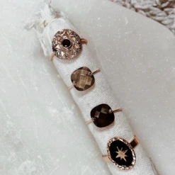 Bague MALOU - Anthracite 17 Bague MALOU - Anthracite -CHICHI CASTELNANGO Boutique BAGUE OR MALOU ANTHRACITE 3