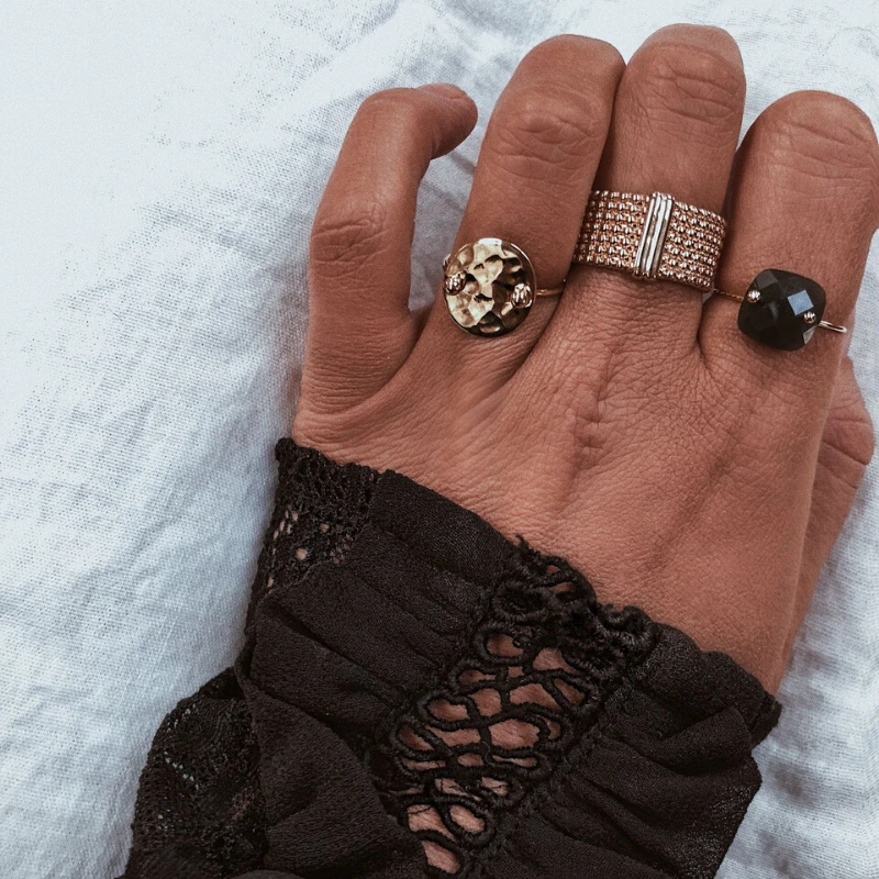 Bague MALOU - Noir 5 Bague MALOU - Noir – Image 3