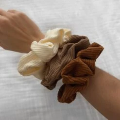 Chouchou BAILEY -CHICHI CASTELNANGO Boutique Facetune 13 12 2022 12 35 31