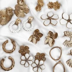 Boucles D'oreilles CARLA -CHICHI CASTELNANGO Boutique bo bijoux boucles doreille fleurs dorees