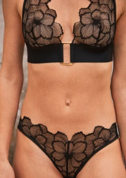 Soutien-gorge Foulard JANEIRO 15 Soutien-gorge Foulard JANEIRO -CHICHI CASTELNANGO Boutique dessous feminin sous vetements pour femme 42dd1017 c033 4ef5 8b2c 956d8fc60ac0