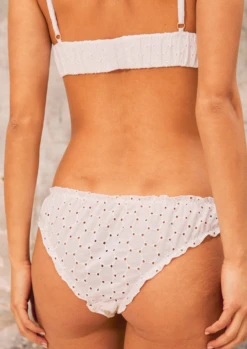 Soutien-gorge BALI | Blanc -CHICHI CASTELNANGO Boutique femme en soutien gorge lingerie soutien gorge invisible 1