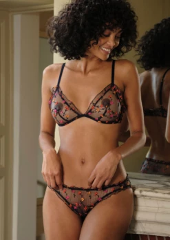 Soutien-gorge Triangle AIMÉE 11 Soutien-gorge Triangle AIMÉE -CHICHI CASTELNANGO Boutique femme en soutien gorge lingerie soutien gorge invisible 186962eb f440 47c2 b3e9 d83ce853bcfc