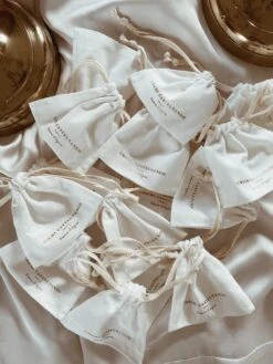 Bracelet DANI -CHICHI CASTELNANGO Boutique pochon coton lin bijou bijoux ba16168b bd18 462b 8f6a 93cb93c96a3e